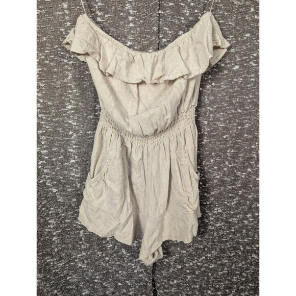 Fourteen & 9th Beige Linen Ruffled Off the Shoulder Romper Womens Size Medium‎ - Picture 1 of 7